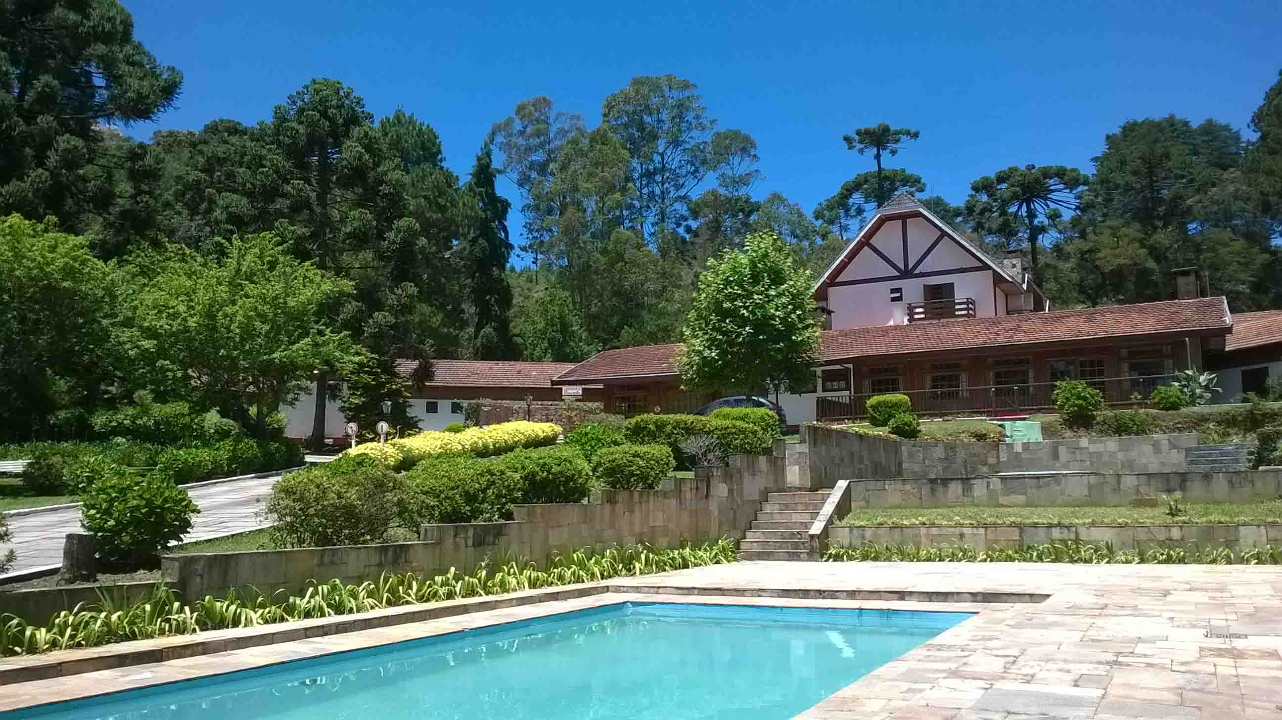 CAMPOS DO JORDÃO GARDEN POUSADA Hotéis BANSTUR